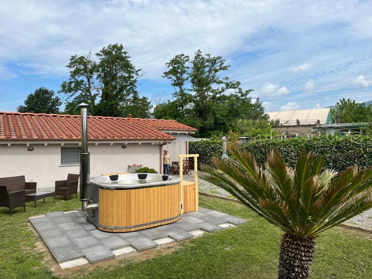 La Camelia Villa Massa e Cozzile Kültér fotó