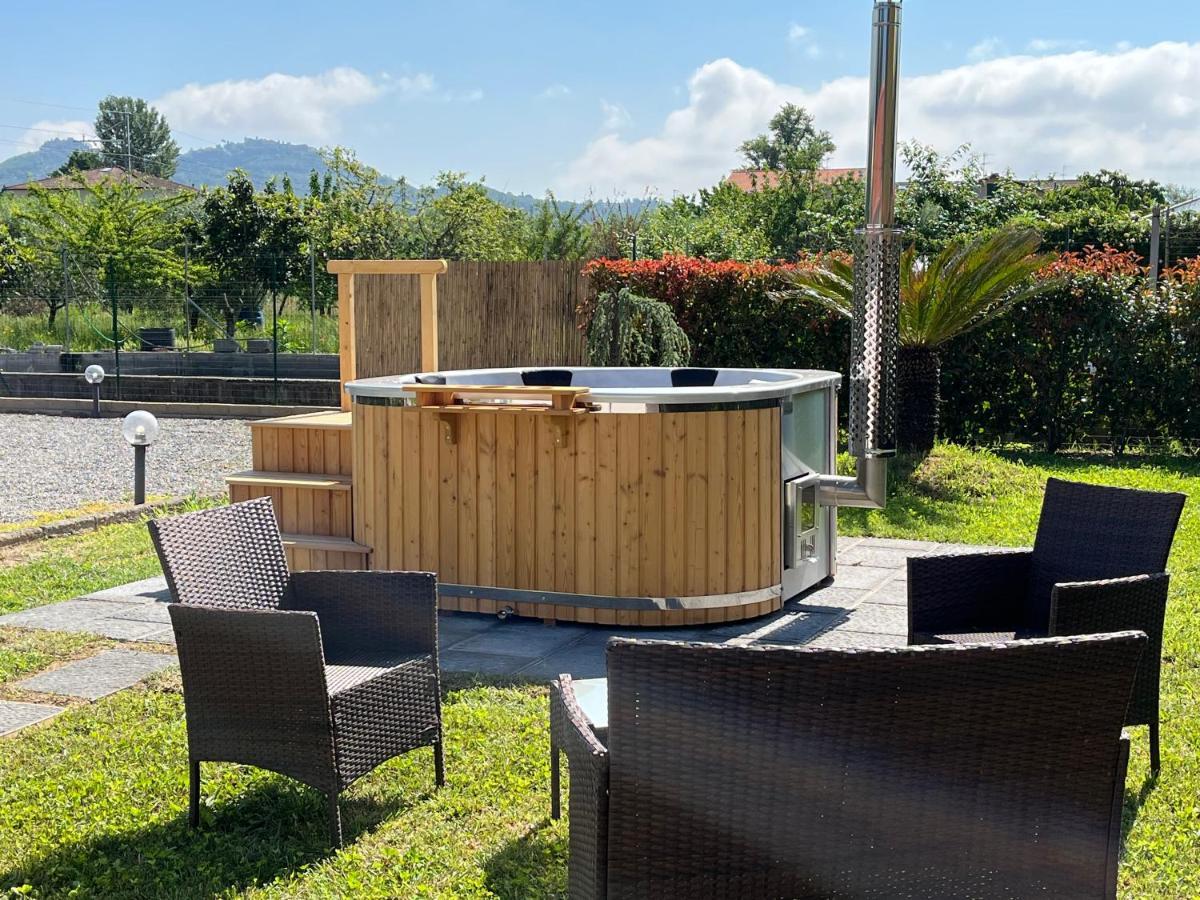 La Camelia Villa Massa e Cozzile Kültér fotó